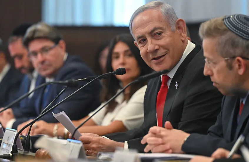 وزير بحكومة نتنياهو يرد على شرط محمد بن سلمان للتطبيع مع إسرائيل